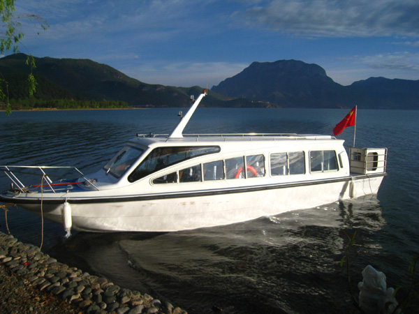 美藍游艇又一新作1080公務艇試航