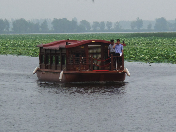 珠海美藍游艇1380豪華畫舫近日順利交付客戶使用