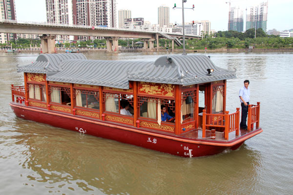 1280豪華畫舫接待船前山河試水成功交付客戶使用