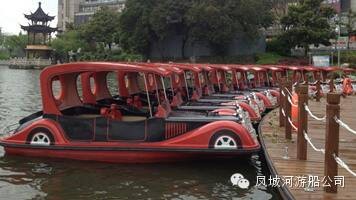 水上老爺車亮相泰州坡子街游船碼頭