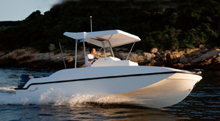 22呎豪華快艇